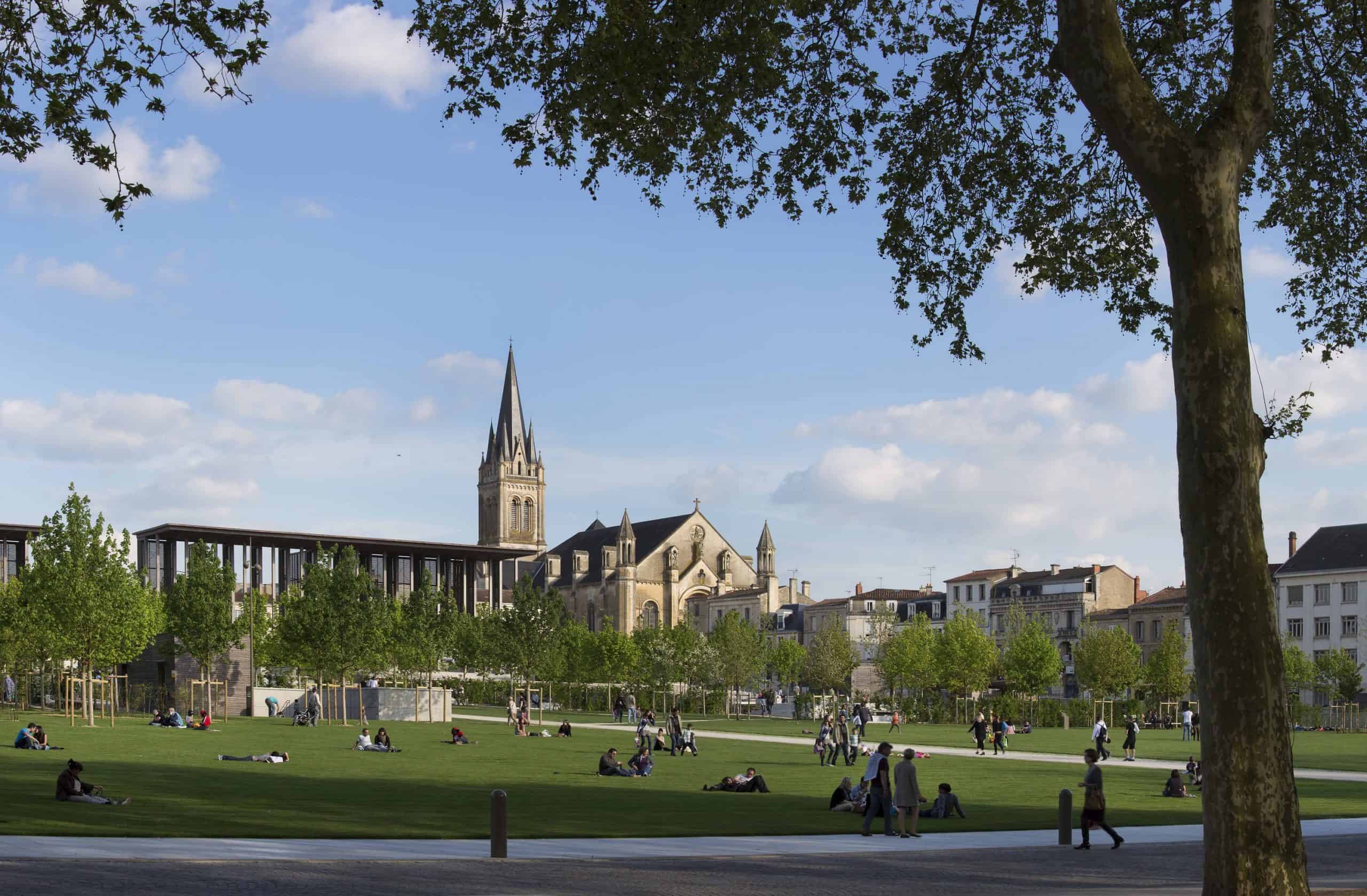 © Val'hor
Ville de Niort  Place de la brèche  Primée aux Victoires du Paysage 2014 