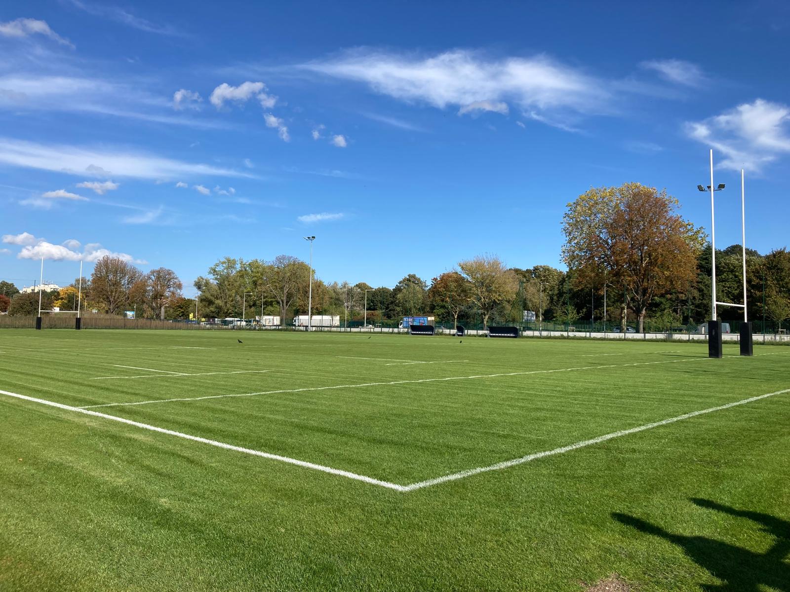 Illustration Sols sportifs : écoles et entreprises mobilisées pour mieux former et attirer